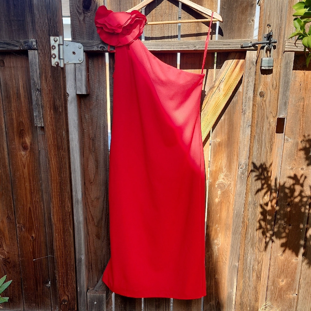 New Marina Flower One-shoulder Midi Dress, NWOT, Sz. Large